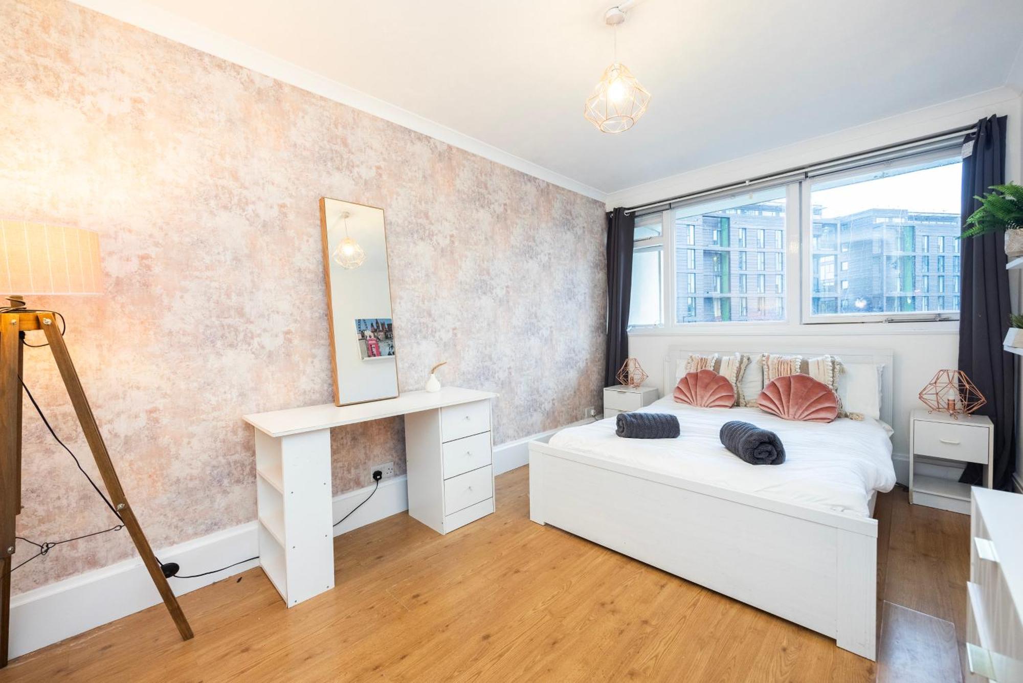 Trendy 4 Bed Apartment Near Vibrant Shoreditch W Balcony And Walking Distance To Tube London Luaran gambar