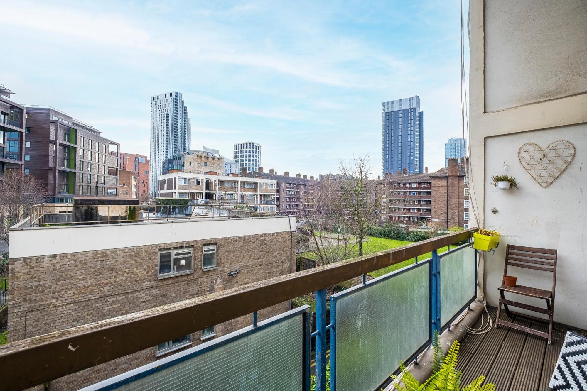 Trendy 4 Bed Apartment Near Vibrant Shoreditch W Balcony And Walking Distance To Tube London Luaran gambar